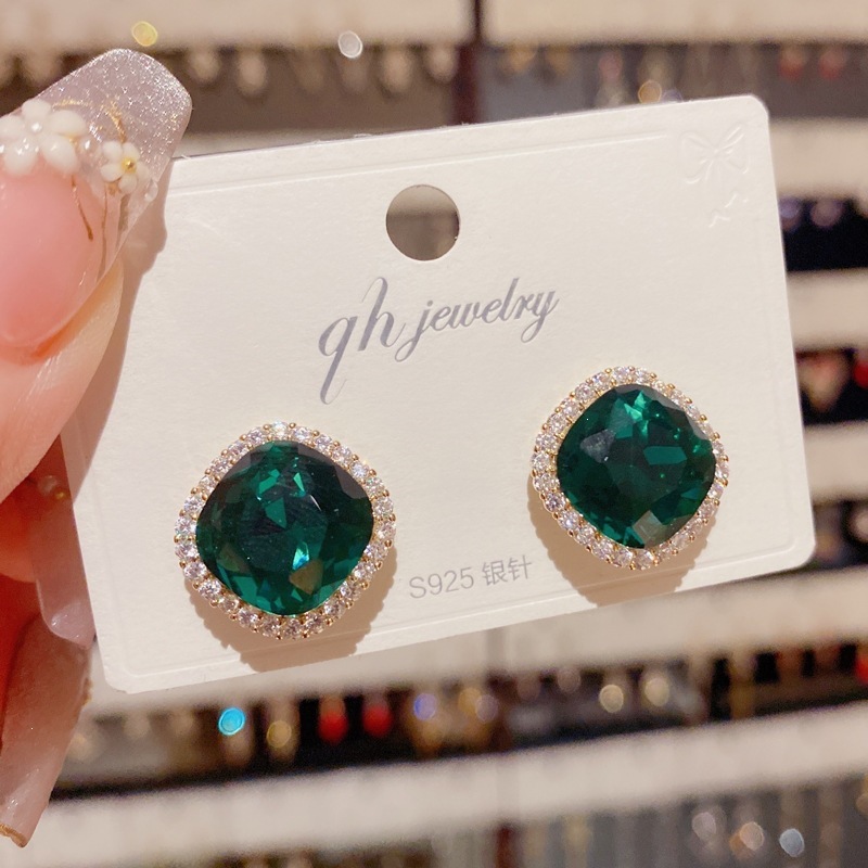 Boucles d'oreilles carrées en  - Korean Luxury Lifestyle avis et prix